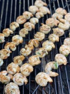 grilled-shrimp-on-skewers